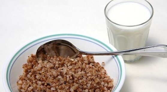 Diät mat Buckwheat a Kefir