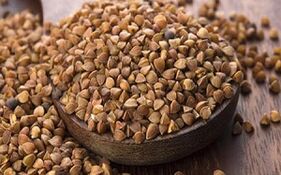 d'Essenz vun der Buckwheat Diät fir Gewiichtsverloscht